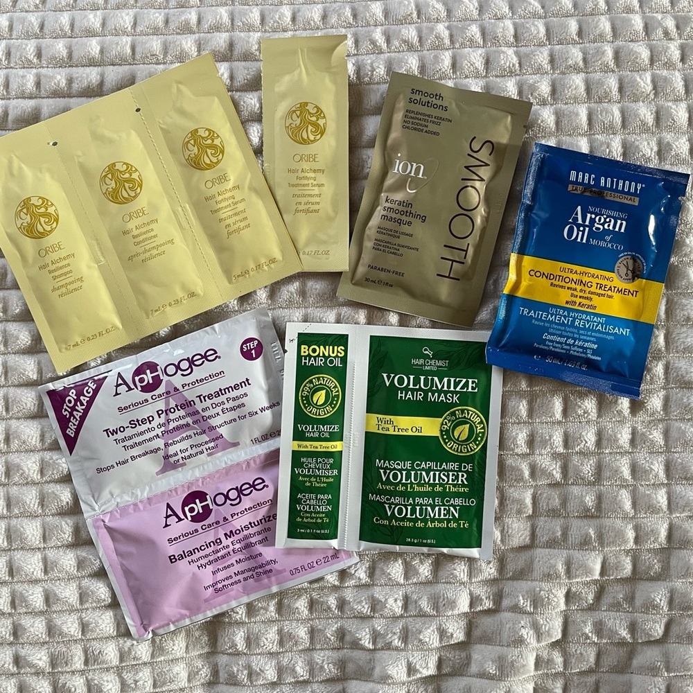 Hair Treatment and Mask Sample Packs.